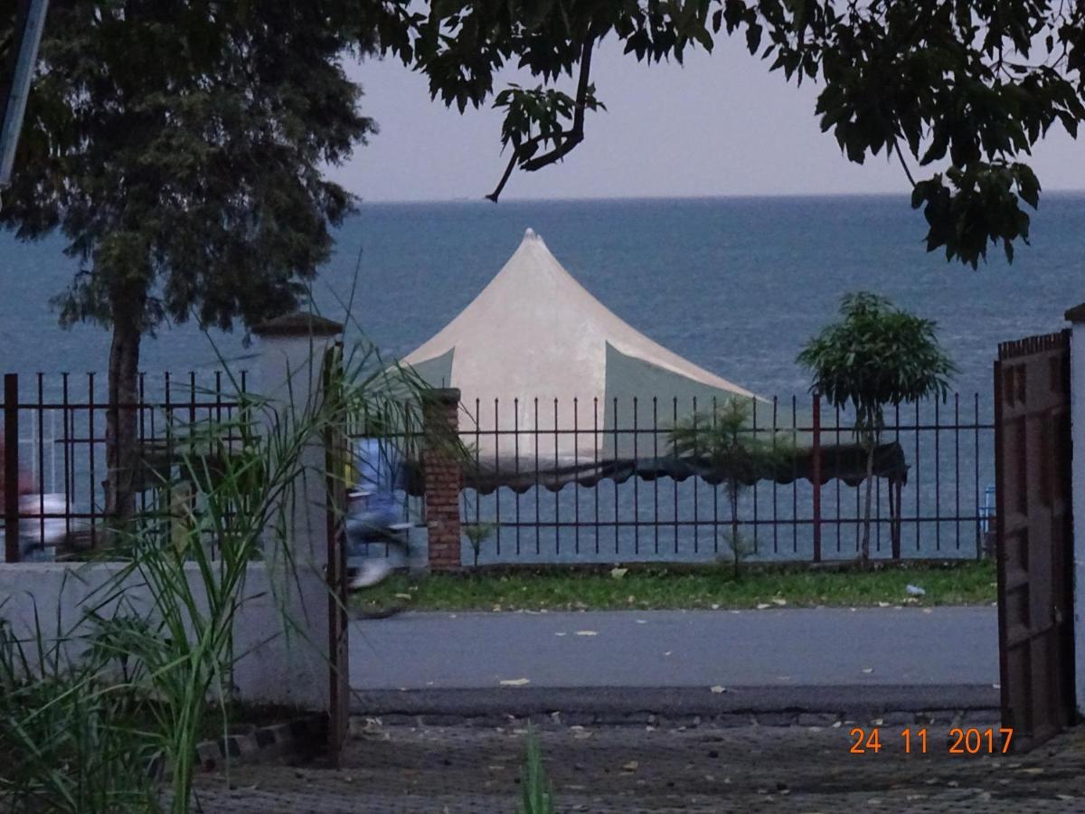 Kivu Beach Garden Гісеньї Екстер'єр фото
