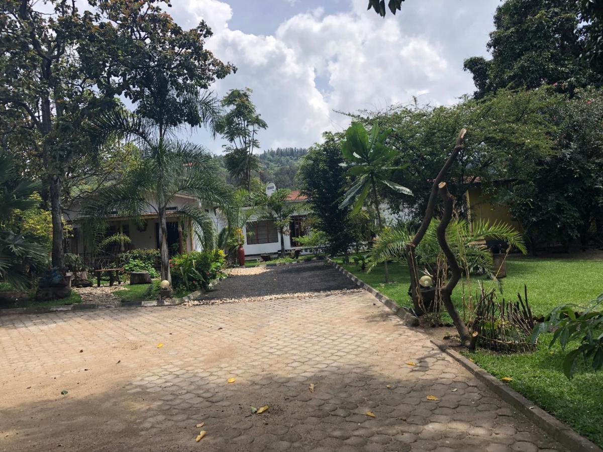 Kivu Beach Garden Гісеньї Екстер'єр фото