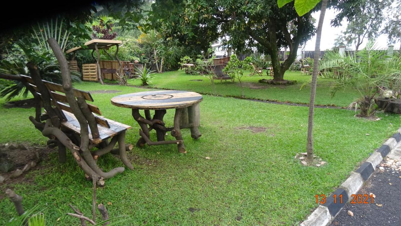 Kivu Beach Garden Гісеньї Екстер'єр фото