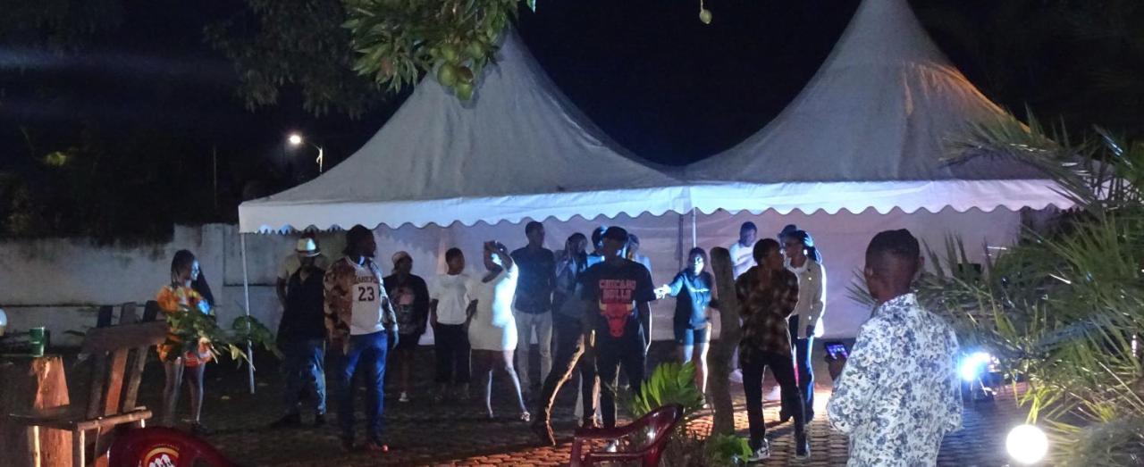 Kivu Beach Garden Гісеньї Екстер'єр фото