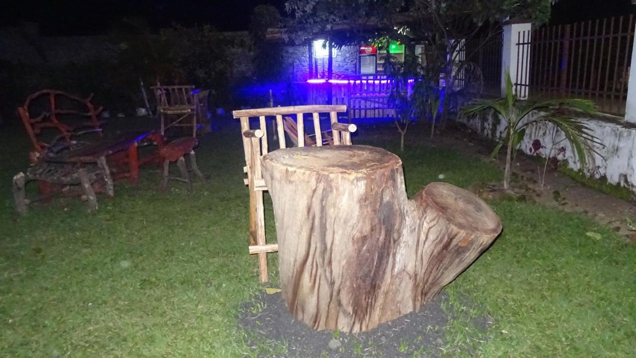Kivu Beach Garden Гісеньї Екстер'єр фото